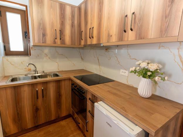 Roel Apartments Саранда Экстерьер фото
