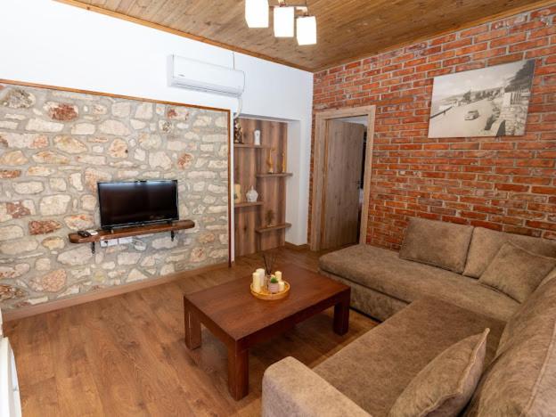Roel Apartments Саранда Экстерьер фото