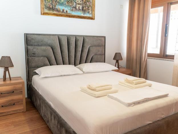 Roel Apartments Саранда Экстерьер фото