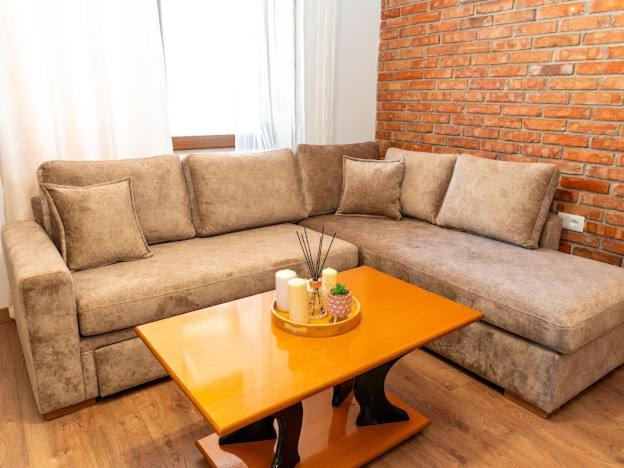 Roel Apartments Саранда Экстерьер фото